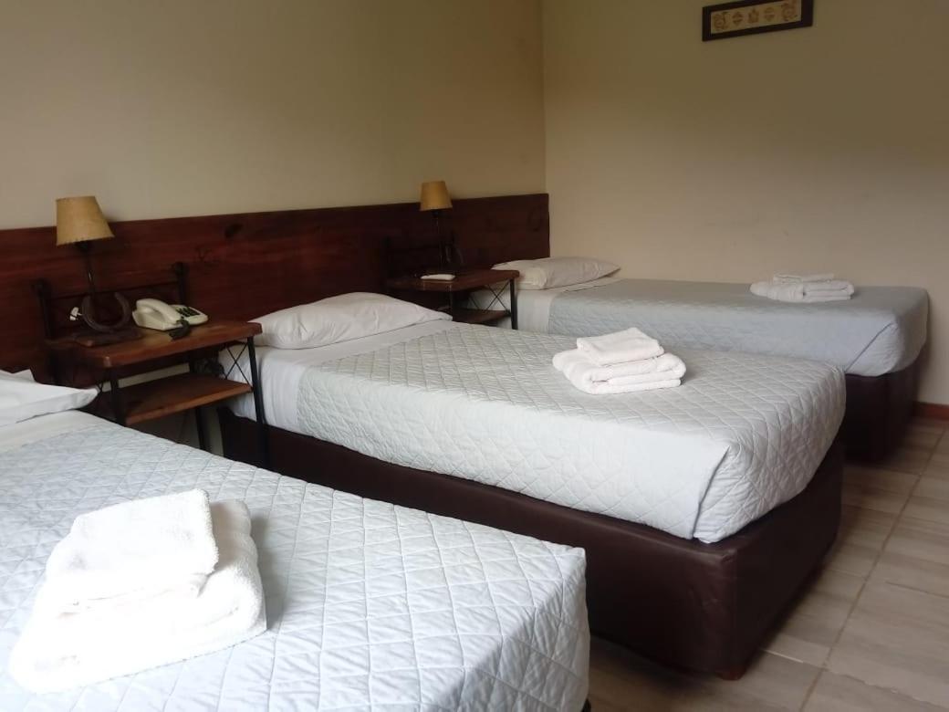 Bagu Ushuaia Hotel Bagian luar foto